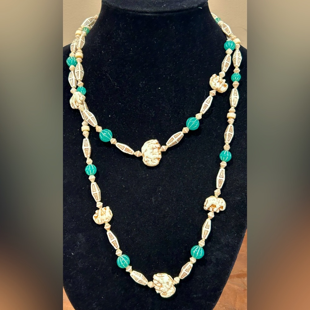 Neiger Brothers 1920's Uranium Glass Art Deco Necklace